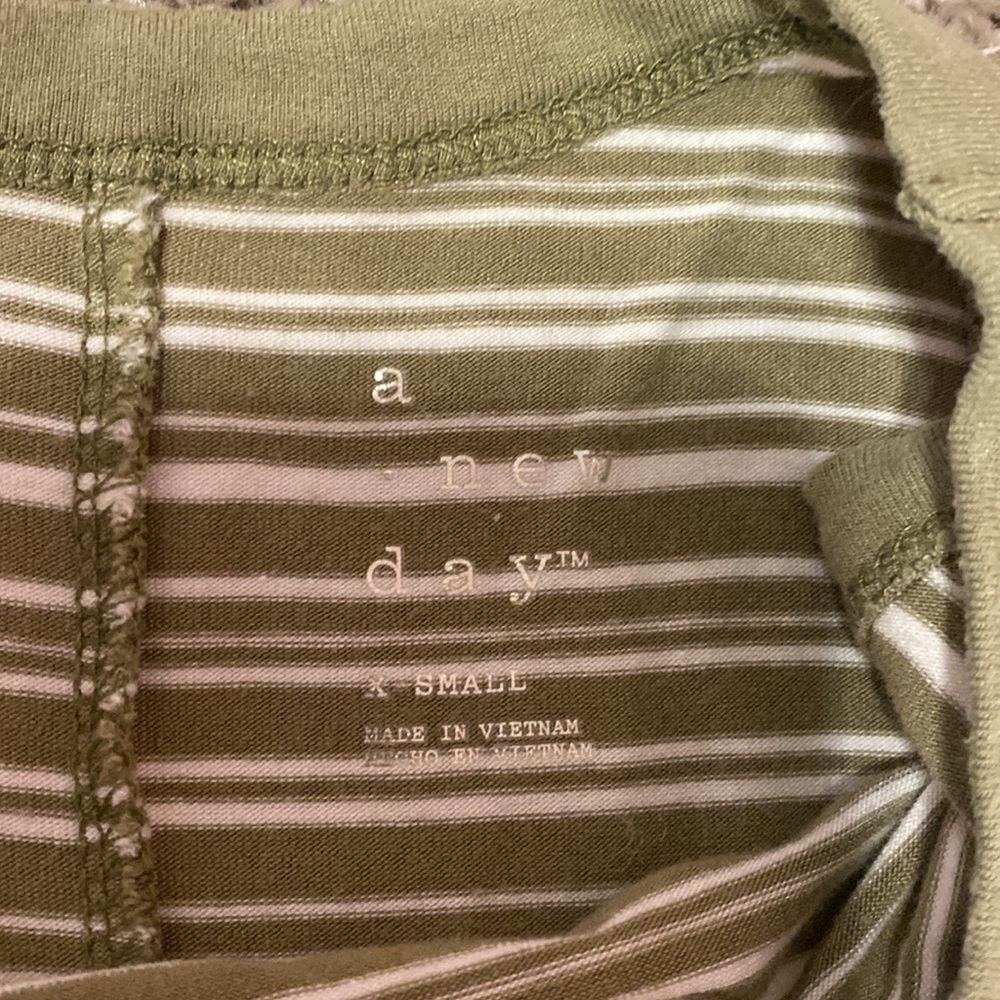 NWOT striped dress - Picture 4 of 4